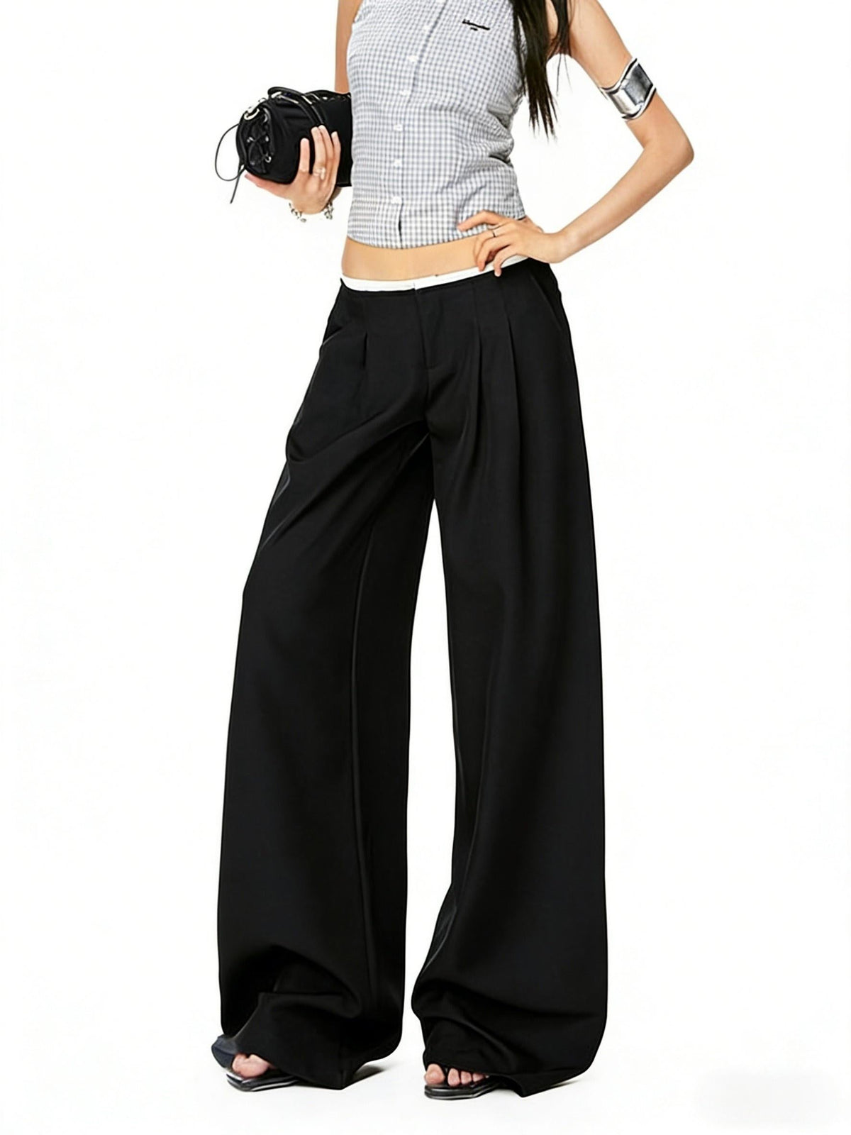 Effortless Pleated Wide Leg Trousers